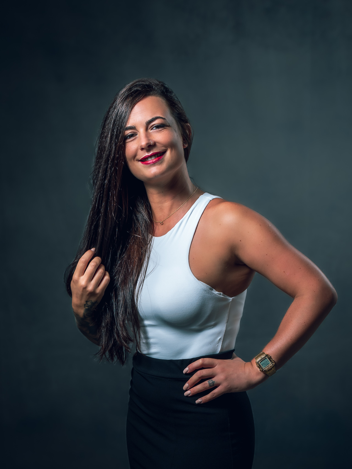 editoral sorriso branco cabelo