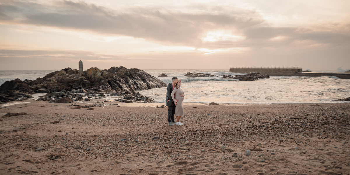 gravida sessão na praia por do sol inverno