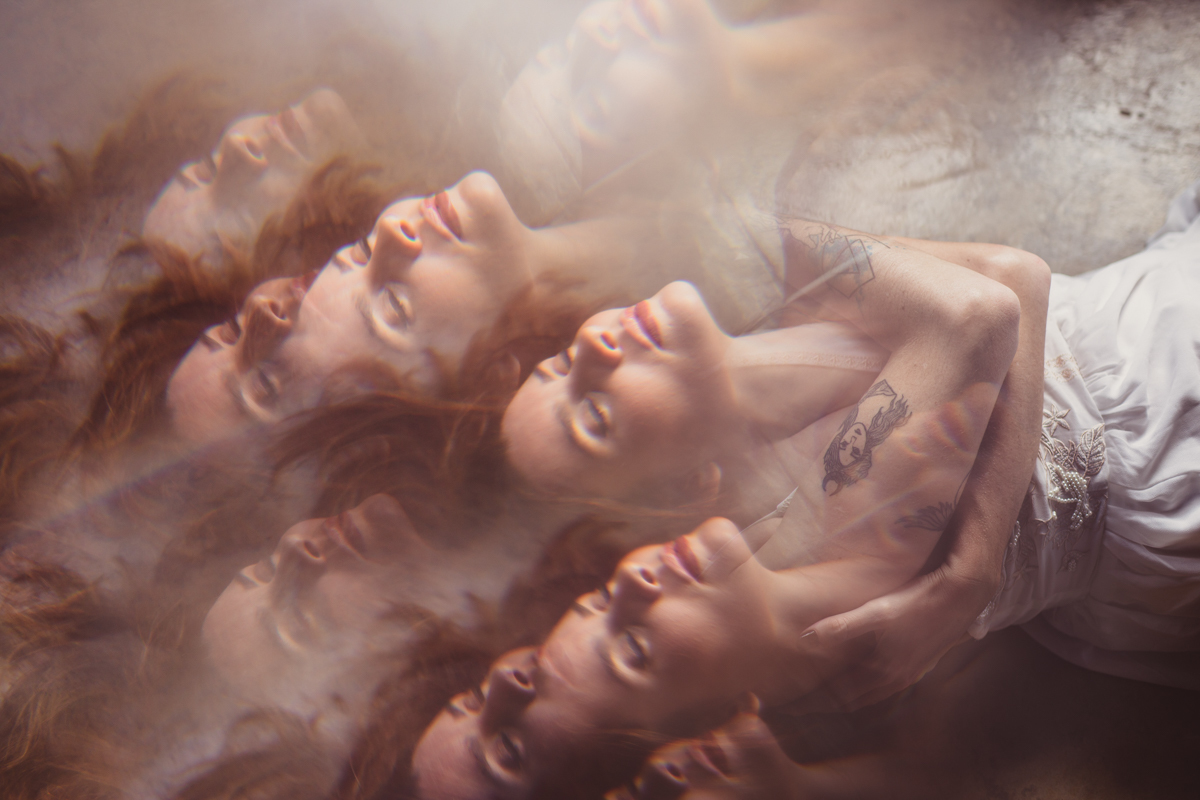 Ensaio feminino na cidade Monte Alegre do Sul em São Paulo e Tiffany Cristi, usando Prisma, durante Workshop da Susi Godoy, foto da Dani Ortiz