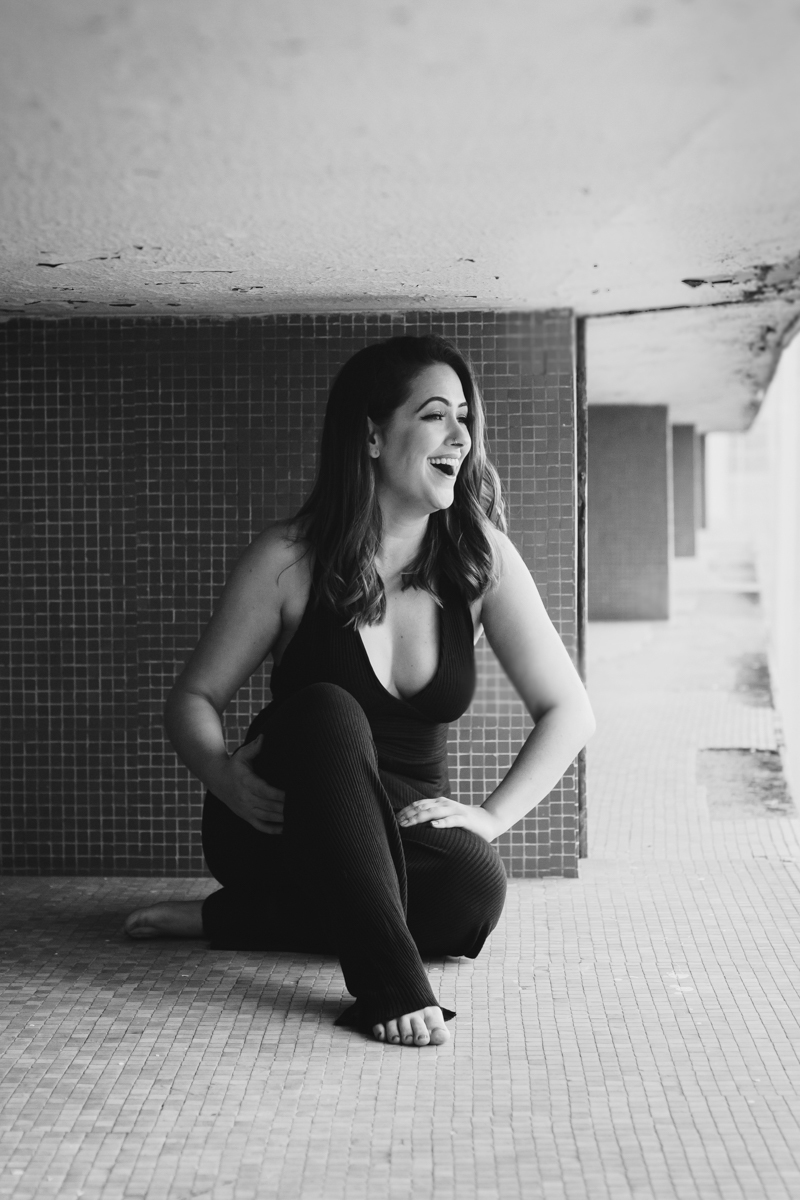 Na Marquise no Ensaio feminino sensual no Copan pelo Airbnb, com maquiadora Flavia Molina e fotografa Dani Ortiz.