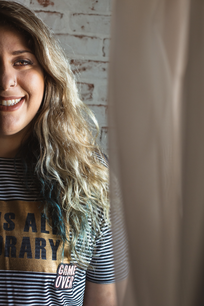 ensaio feminino Plus size com loira em Indaiatuba São Paulo com a fotografa Dani Ortiz