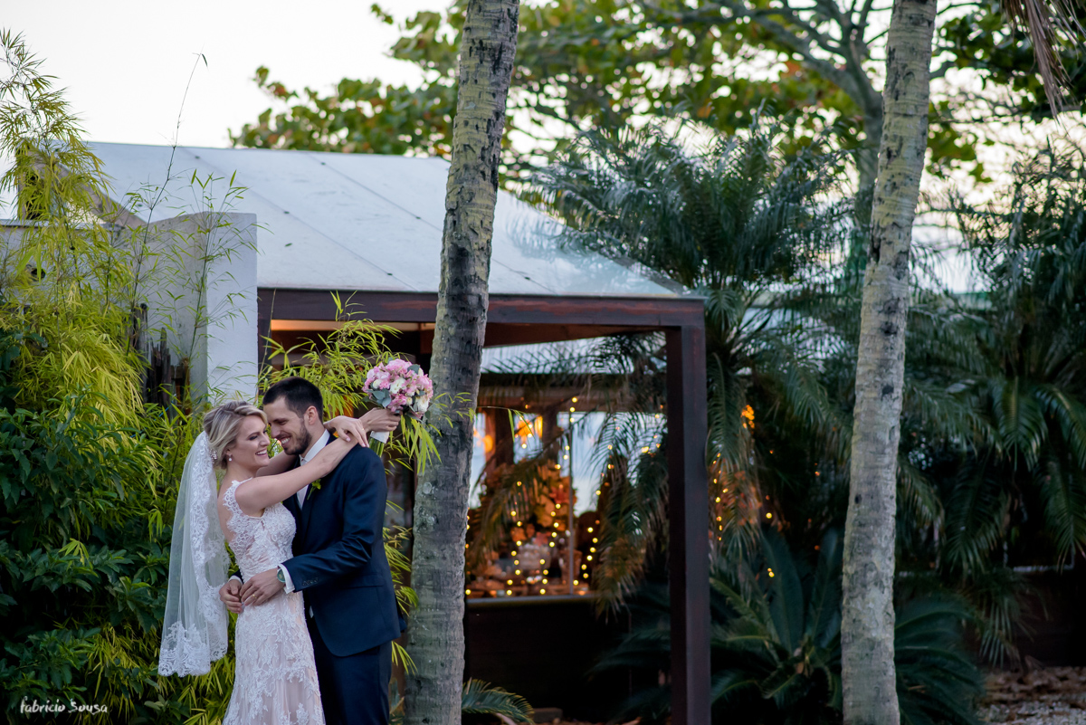 ensaio do casal após o casamento em Santo Antonio de Lisboa Floripa