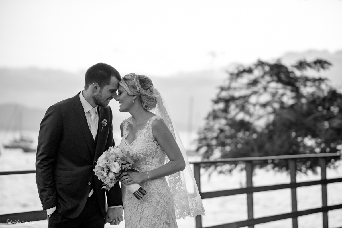 ensaio do casal após o casamento em Santo Antonio de Lisboa Floripa