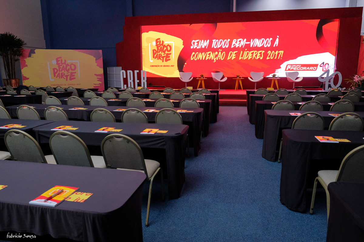 convenção de líderes do grupo Pegoraro e Deycon em Florianopolis - aniversário de 40 anos