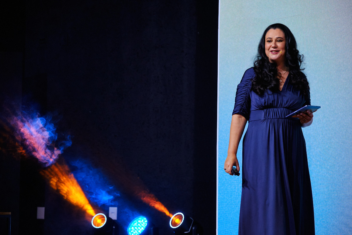 Luciana Melo Founder & CEO Café Cultura no palco da Convenção de Franqueados do Café Cultura 2025