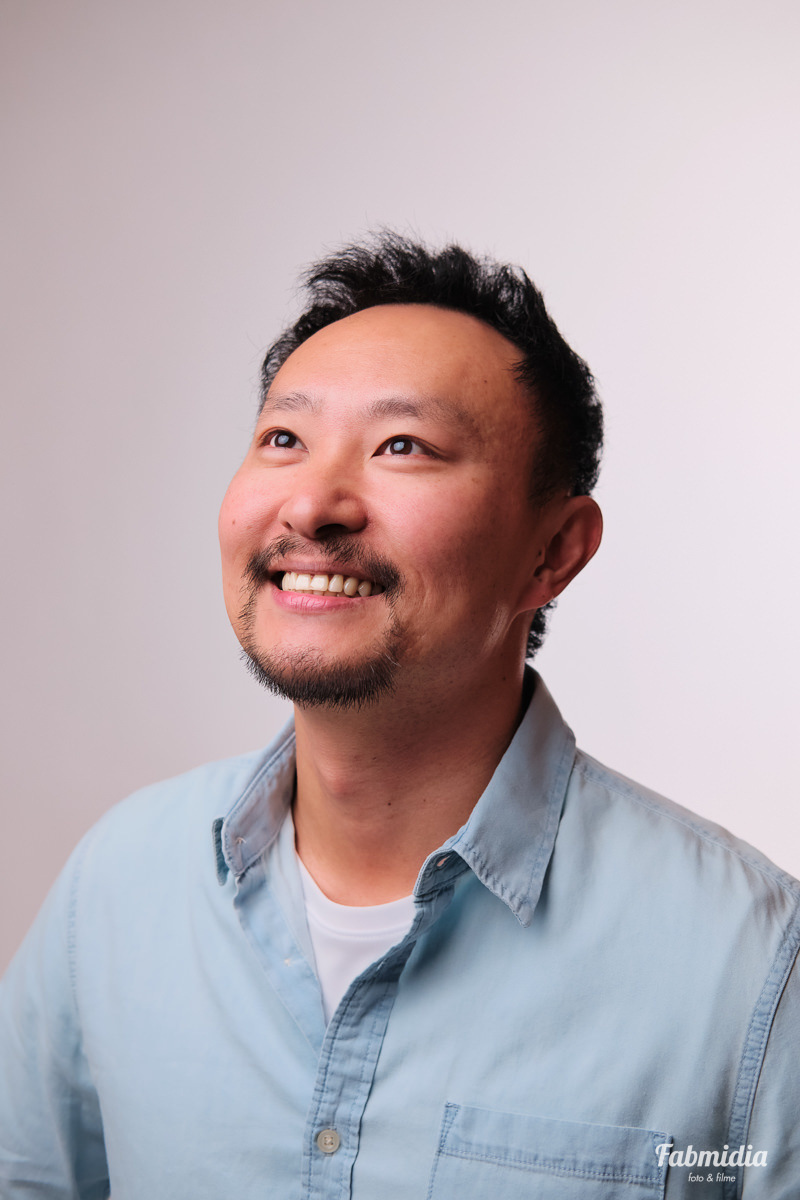retrato terapeuta Cesar Matsumoto método Luz Estelar autodesenvolvimento humano