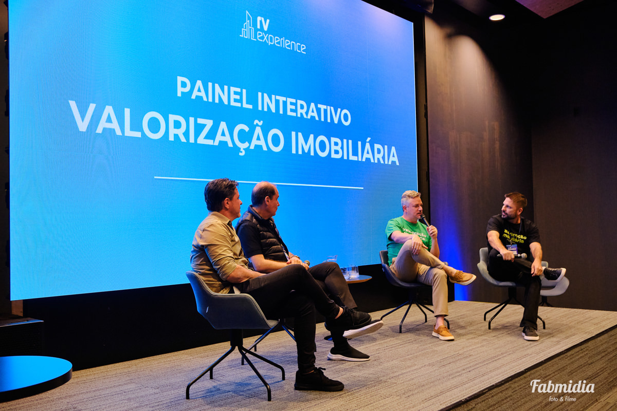 RV Experience 2026 convenção de franquados Lado Bom Seguros Rede Vistorias e Reparo Facil no Sapiens Parque Florianopolis Santa Catarina painel Valorização Imobiliária