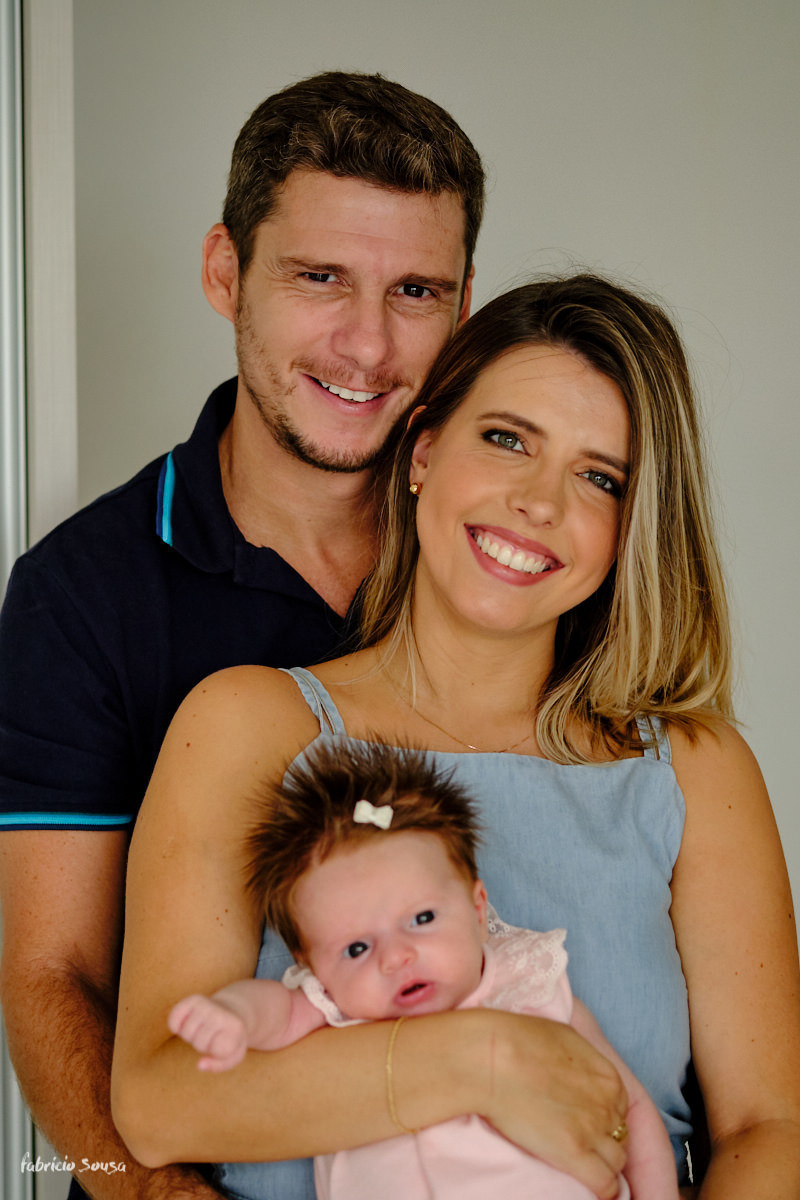 retrato classico dos papais com a filhota Lorena, a Lolo