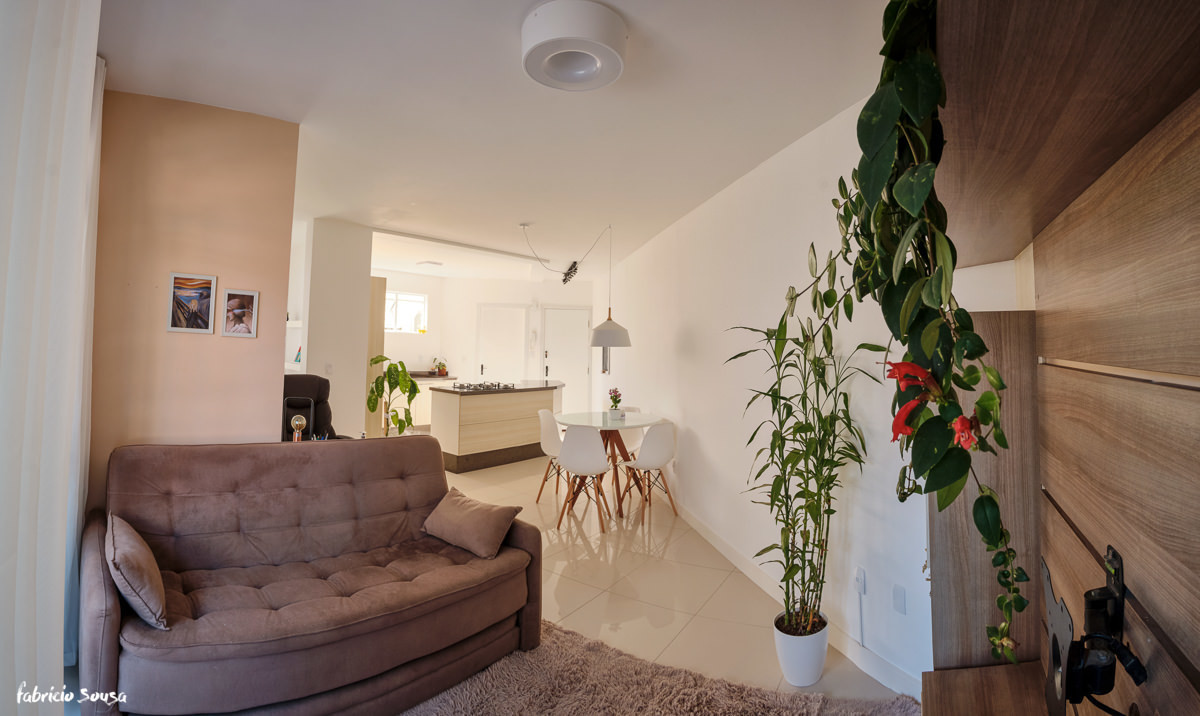 visão ampla da sala em apartamento para venda no Itacorubi em Florianópolis