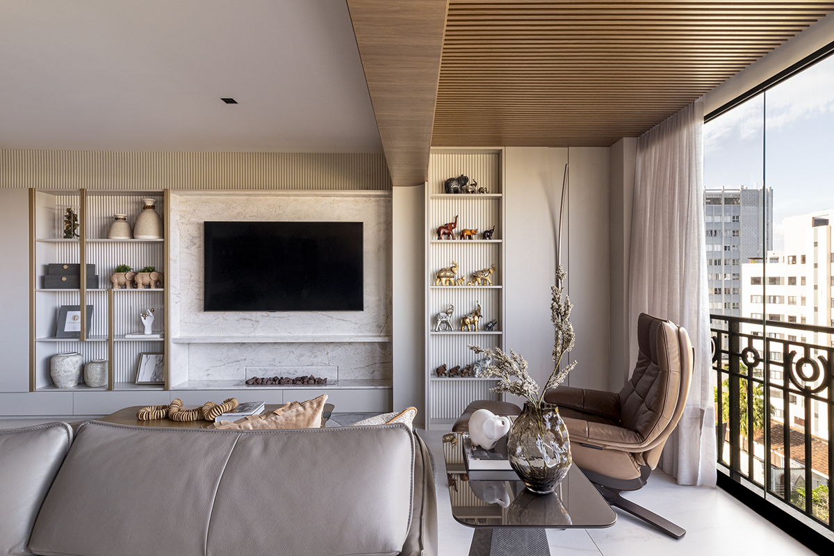 VR - APA CN - Living