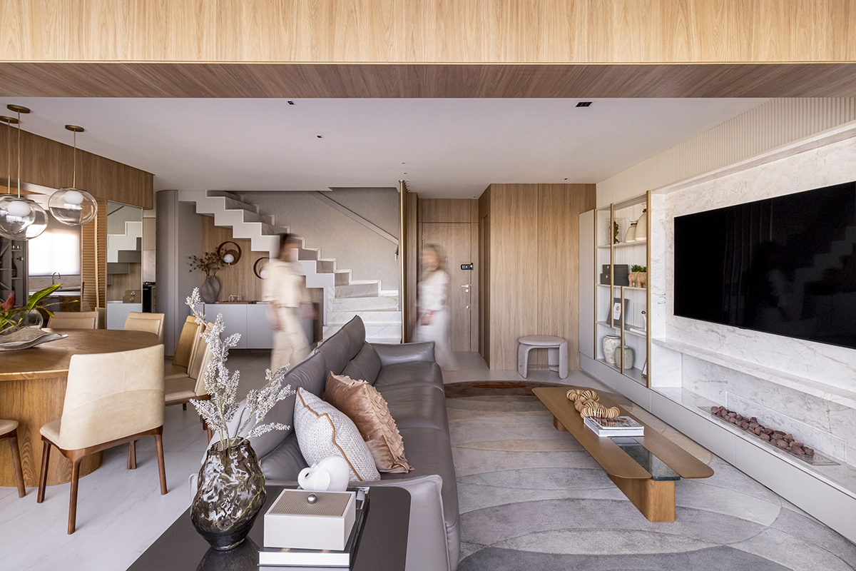 VR - APA CN - Living