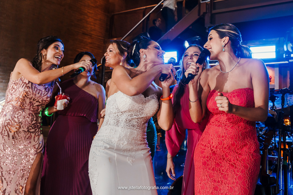 Casamento viloa bisturi casa do ator