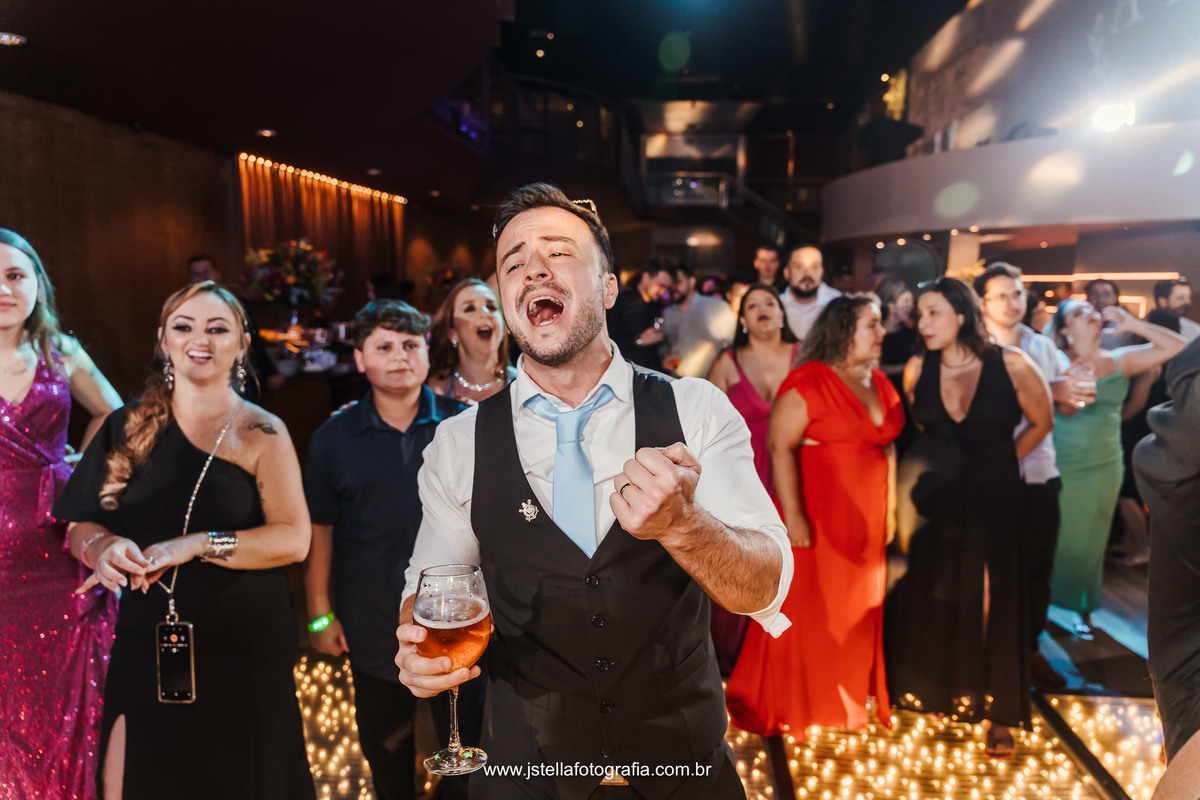 Casamento viloa bisturi casa do ator