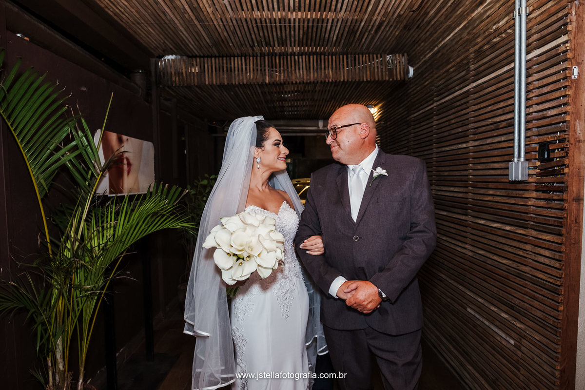 Casamento viloa bisturi casa do ator