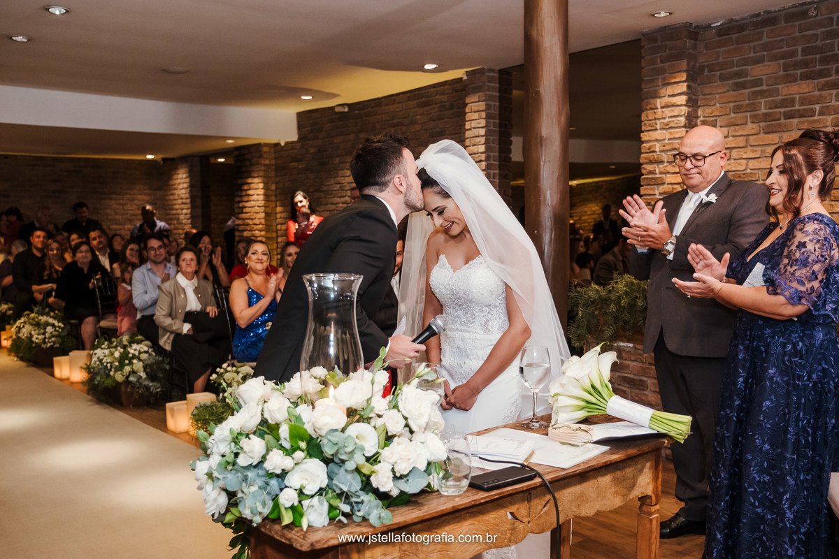 Casamento viloa bisturi casa do ator