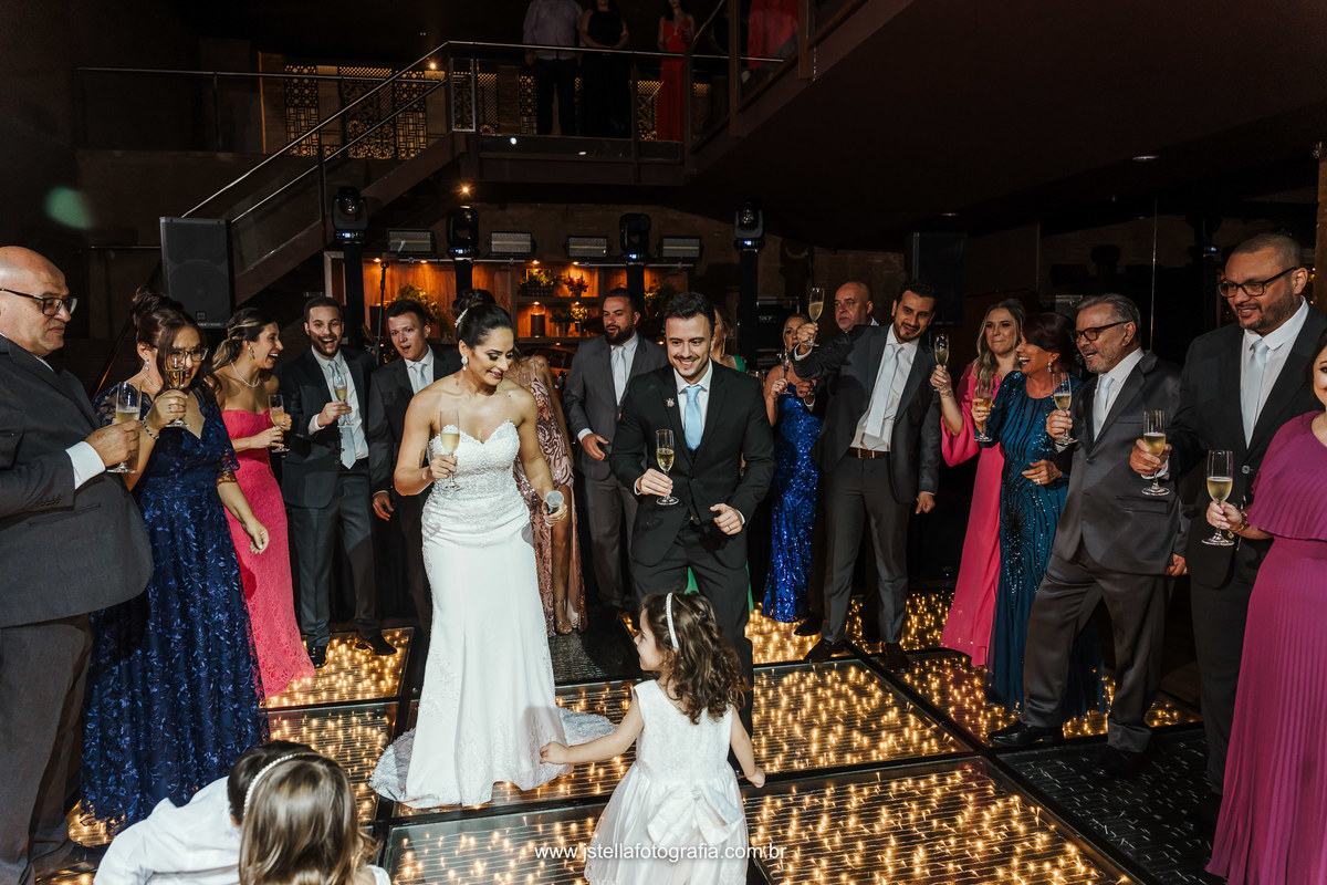 Casamento viloa bisturi casa do ator