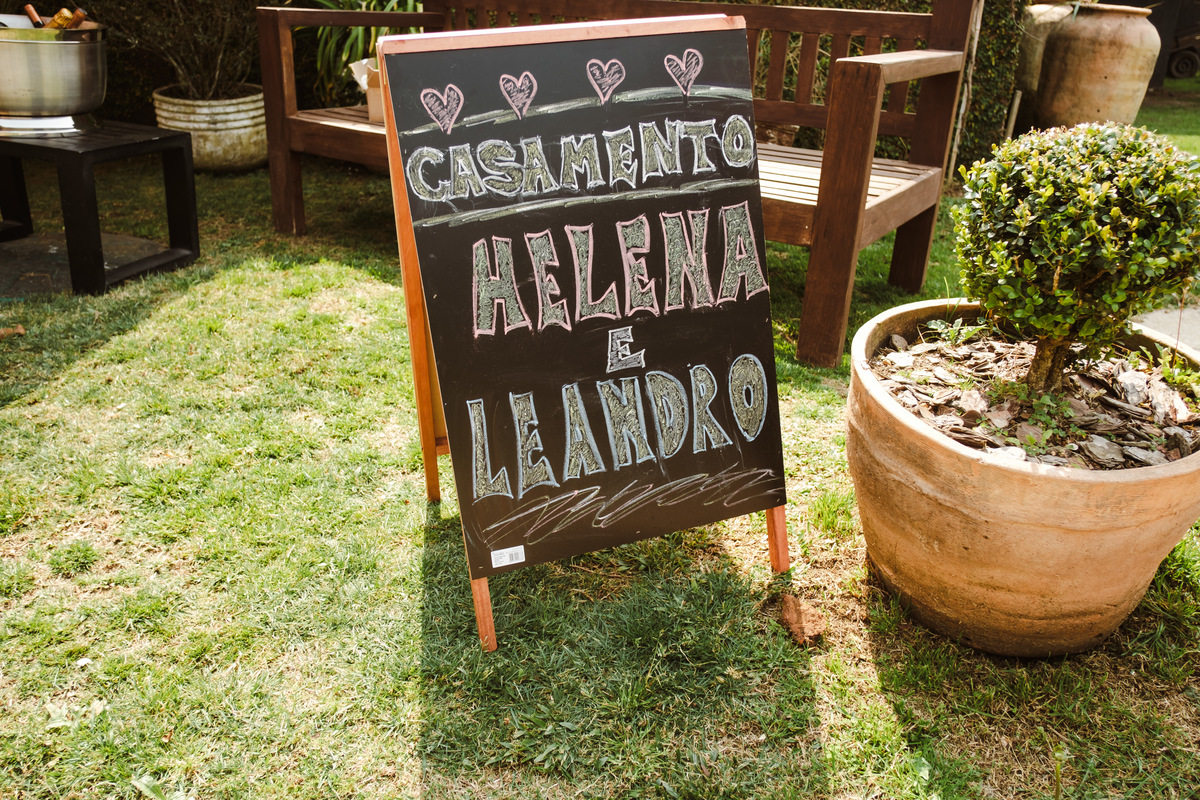 Decoração rústico-chique para mini wedding na Pousada Rohsler, um cenário encantador para casamentos em Monte Verde-MG