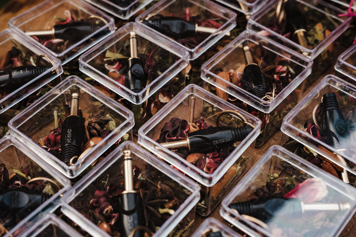 Decoração rústico-chique para mini wedding na Pousada Rohsler, um cenário encantador para casamentos em Monte Verde-MG