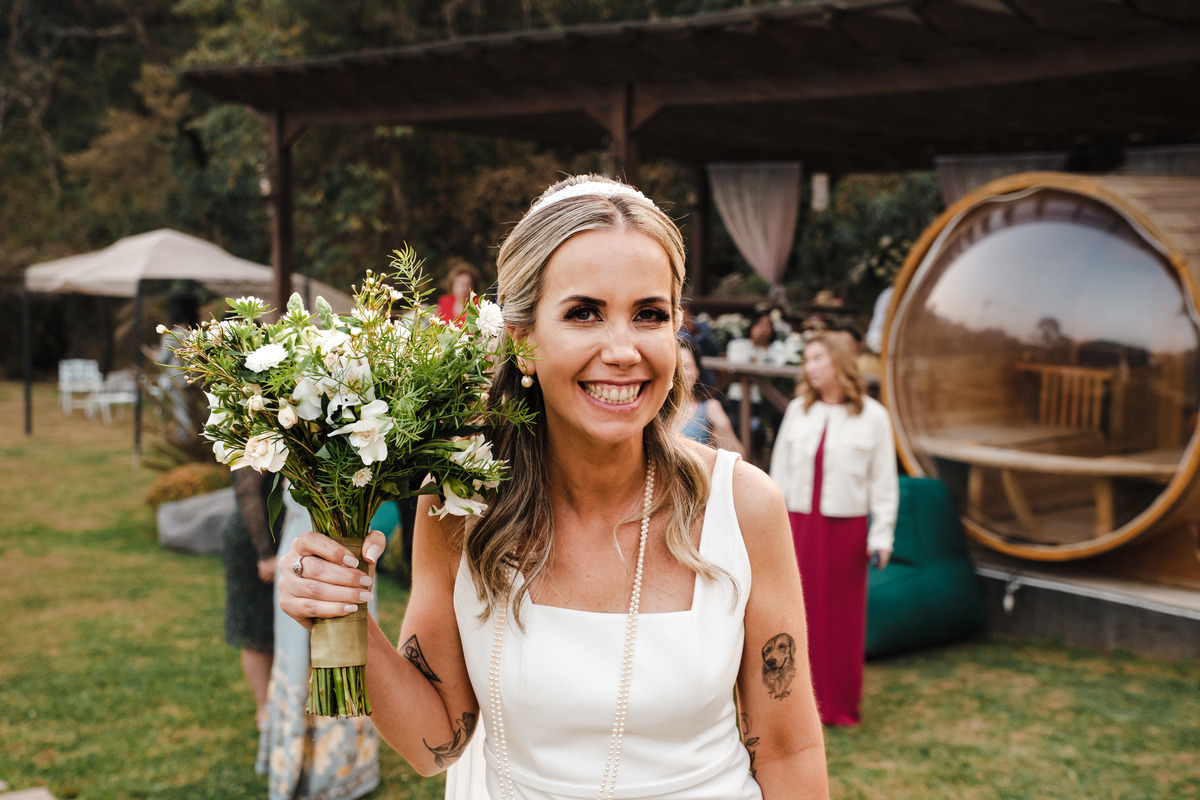 Recepção aconchegante após a cerimônia de casamento na Pousada Rohsler, com almoço especial para amigos e familiares.