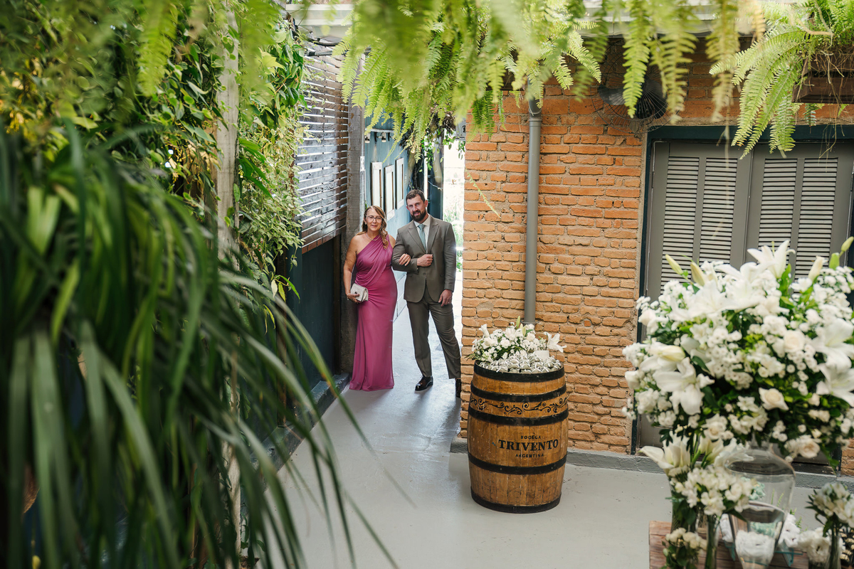 Fotografia de casamento intimista no Rincon Escondido em São Paulo