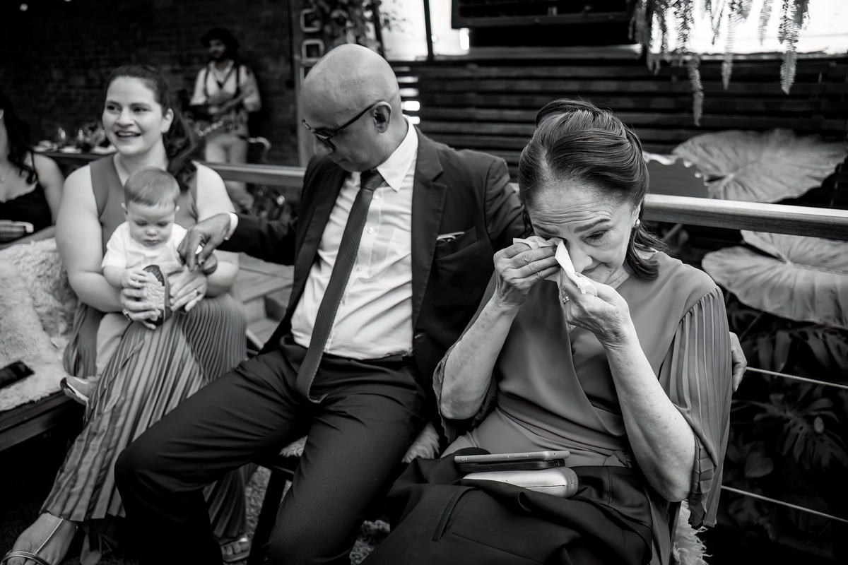 Momento de emoção durante mini wedding no Rincon Escondido