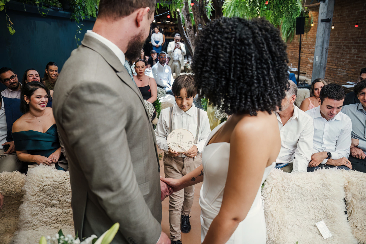 Momento de emoção durante mini wedding no Rincon Escondido