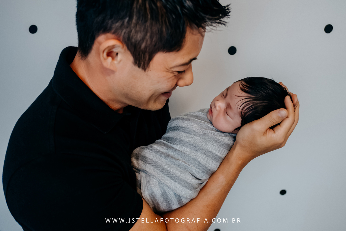 ensaio newborn com pai