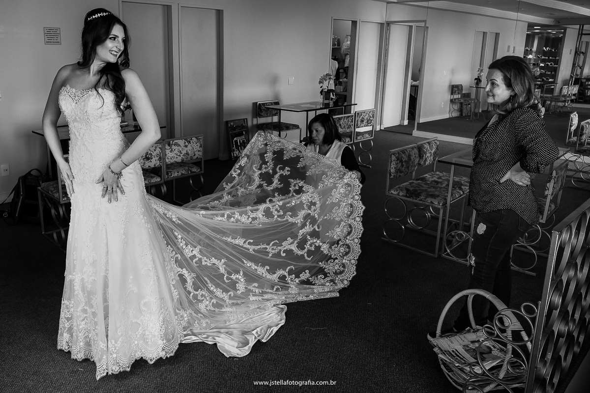 Prova de vestido noiva
Vestido nova noiva
Fotografo de casamento SP
