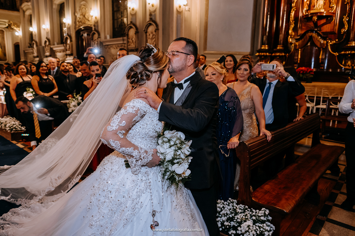 entrada da noiva Capela da Puc
Casamento Capela da Puc
wedding capela da puc
Casamento a noite
