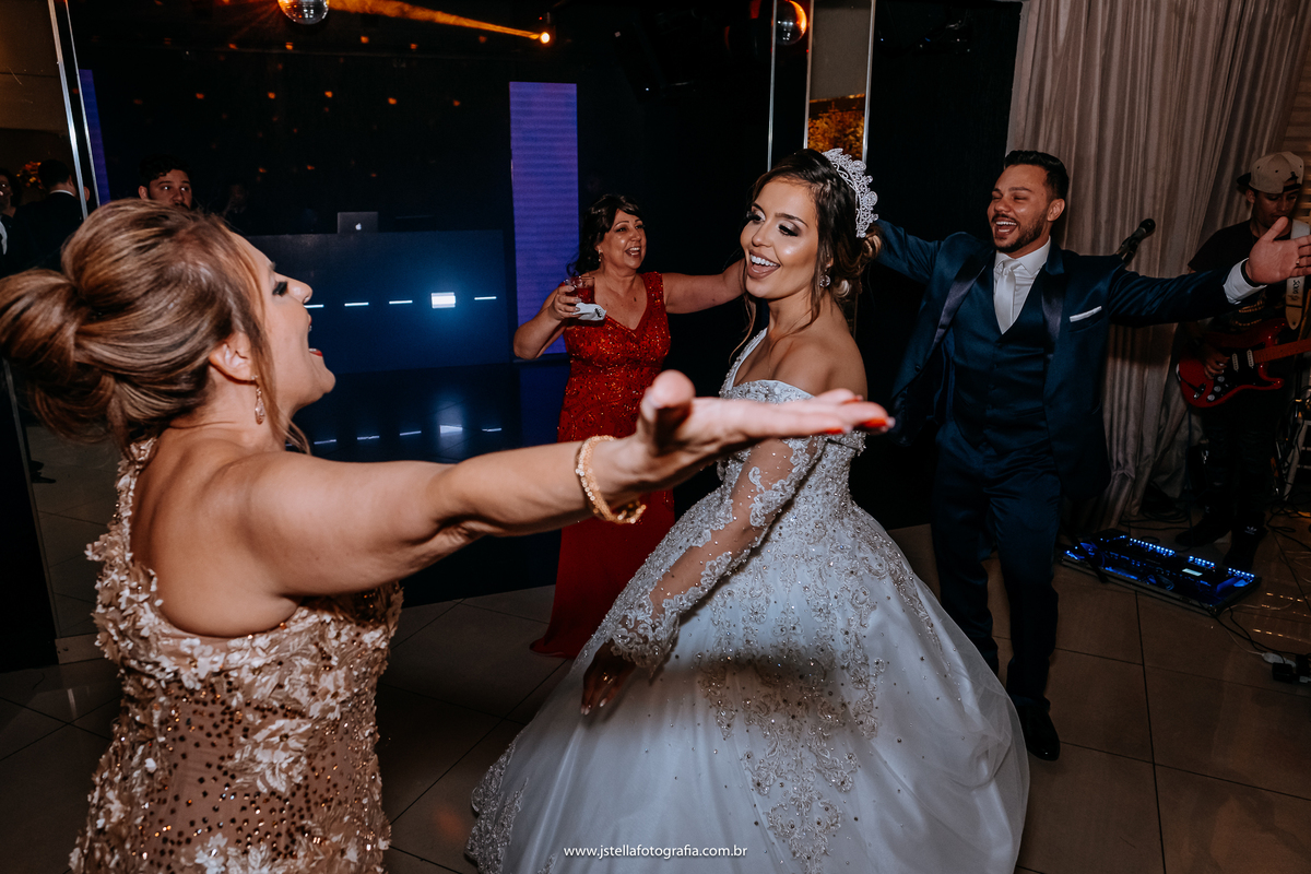 Casamento espaço Pompeia
casamento SP
casamento noturno
Noiva SP
Inspiração casamento a noite 