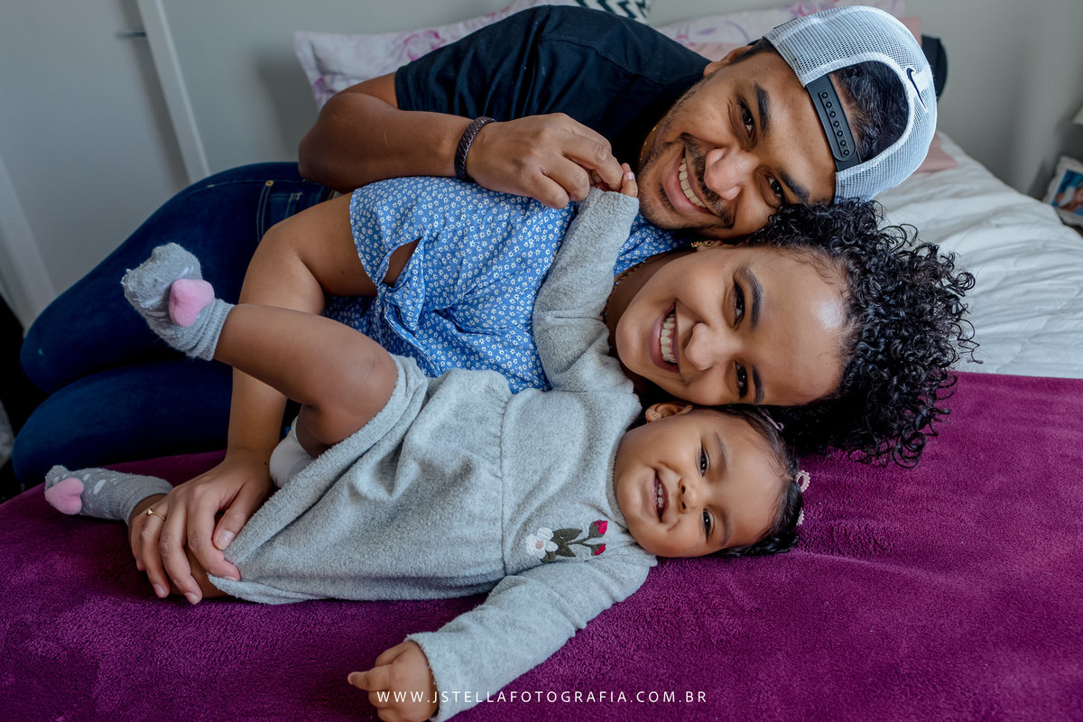 ensaio acompanhamento de bebê 9 meses em casa