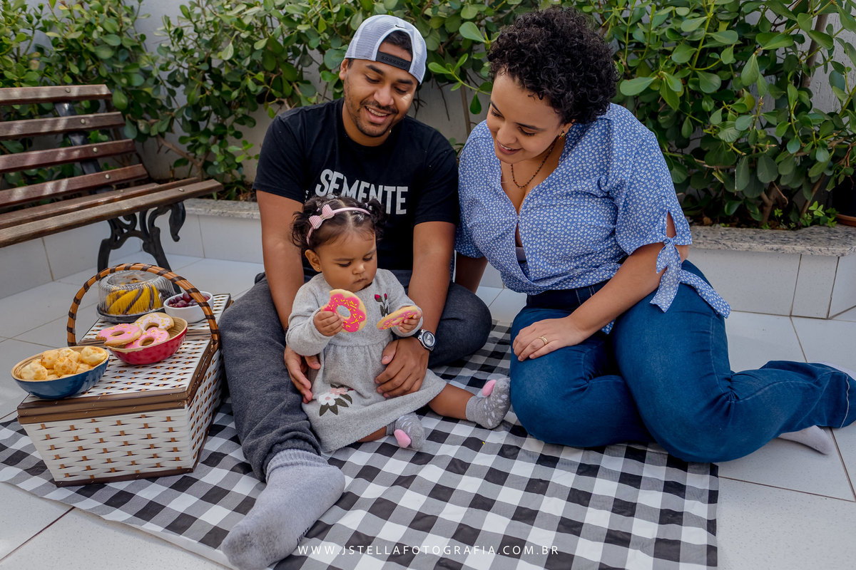 ensaio acompanhamento de bebê 9 meses em casa