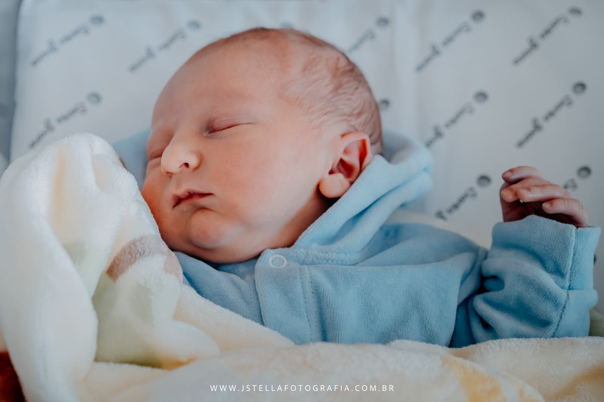 ensaio recém nascido na maternidade