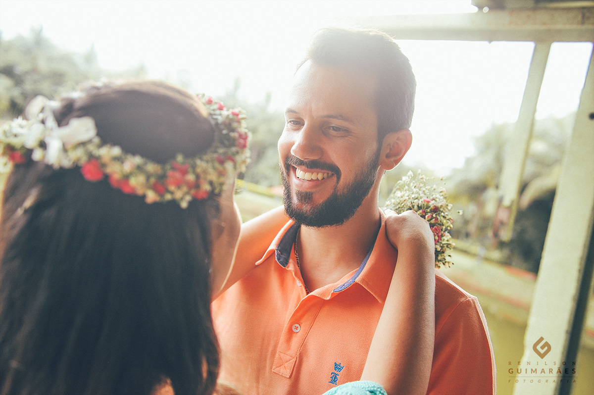 olhar apaixonado do noivo