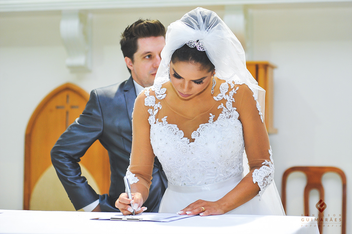 Assinaturas dos noivos
