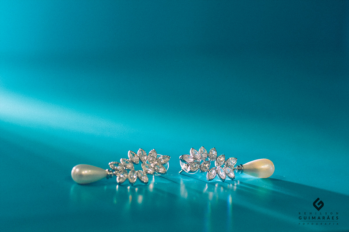 os brincos que a noiva usou no dia