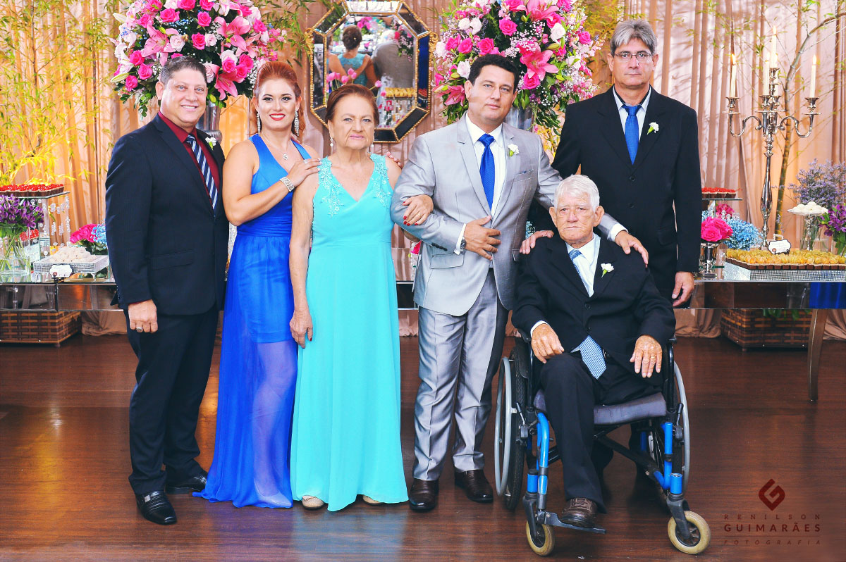 Toda família do noivo