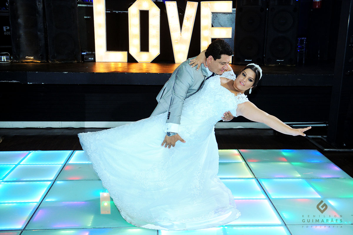 Dança coreografada dos noivos: final