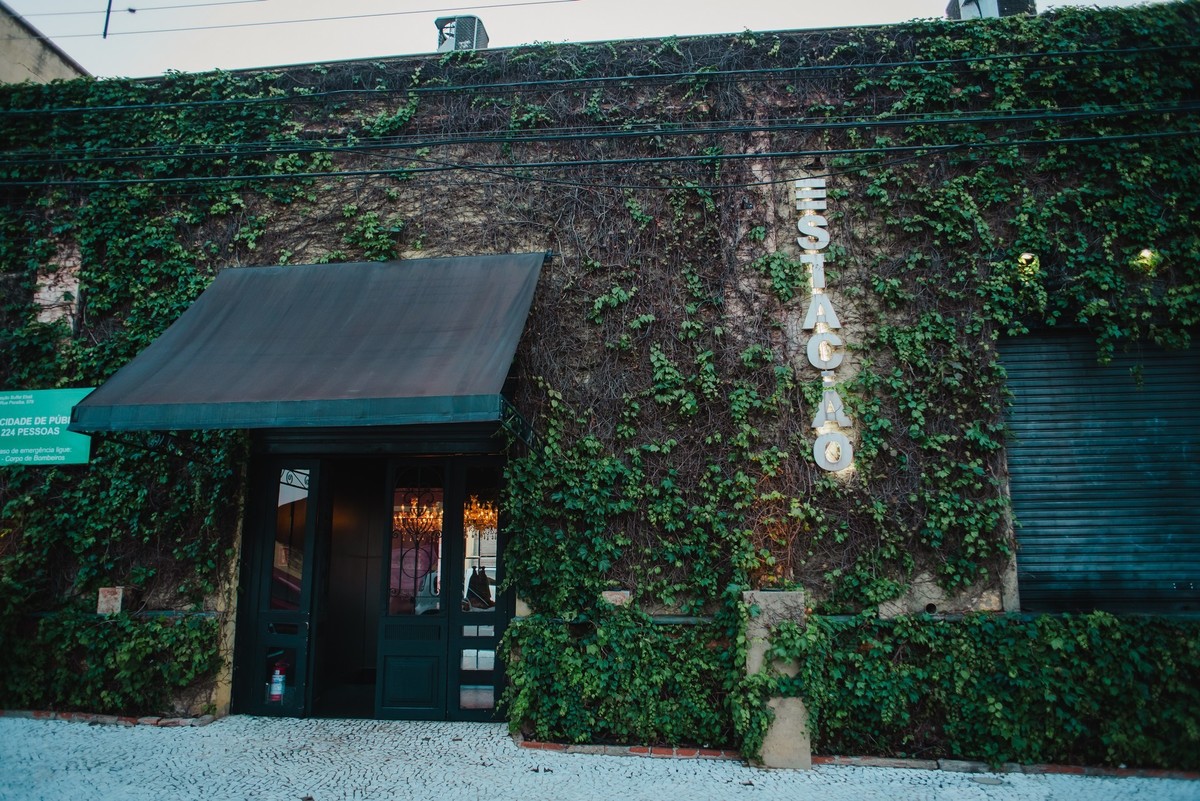 Fachada do estação longe em Londrina
