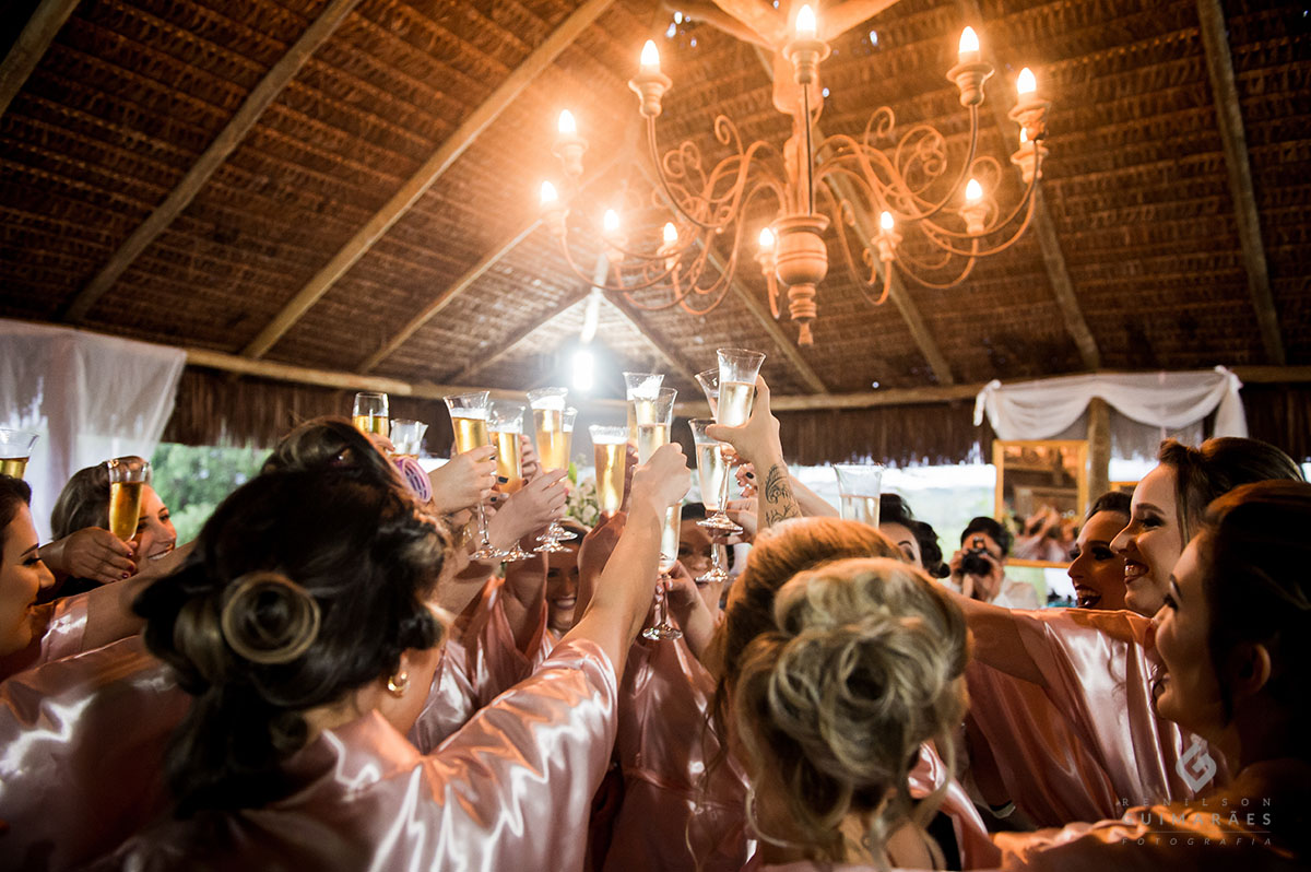 Um brinde das madrinhas