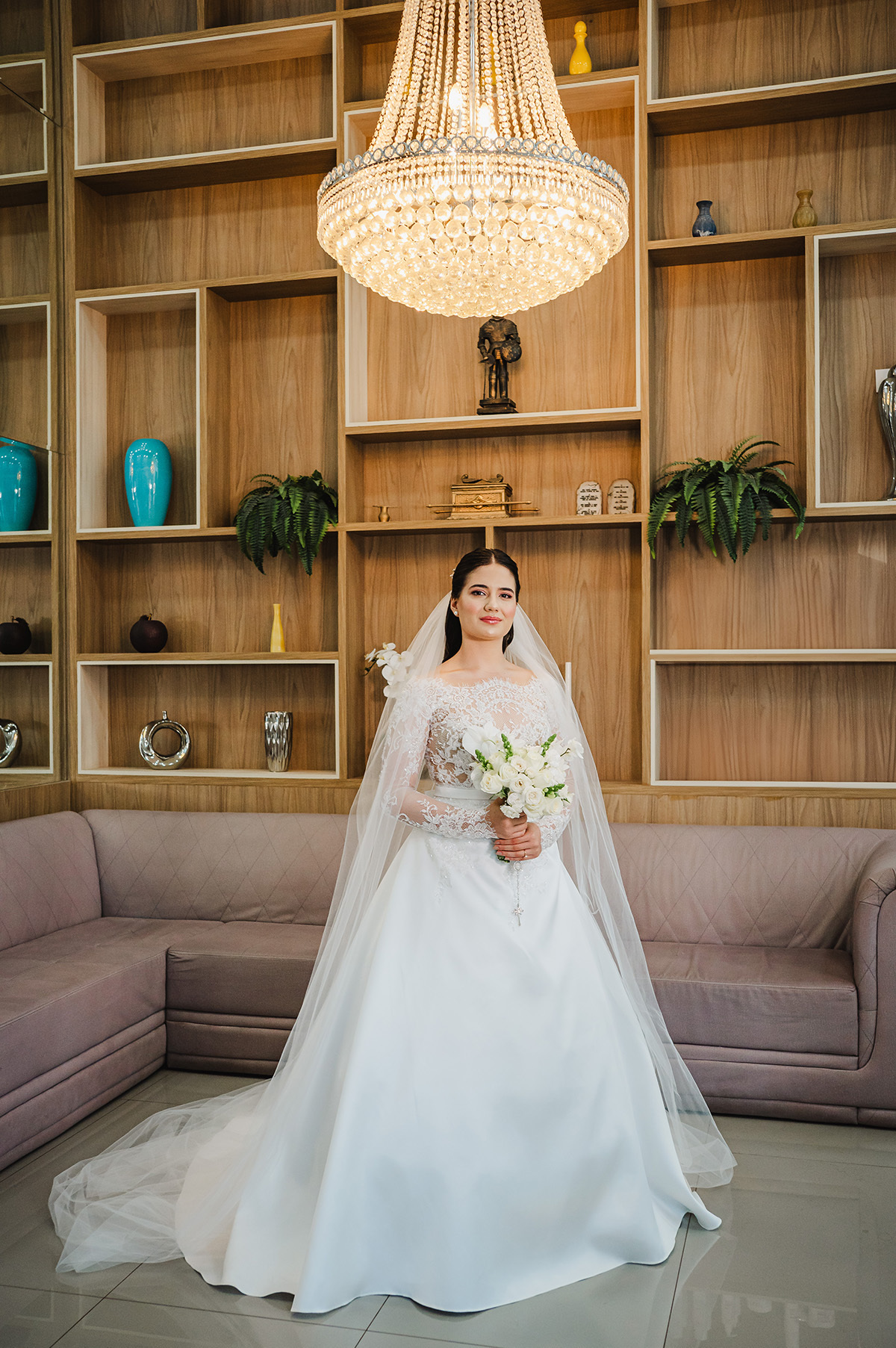 Noiva pronta no salão de beleza