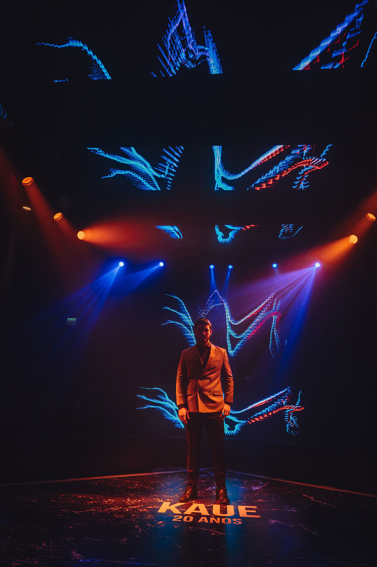 Luzes cenicas na composição da fotografia