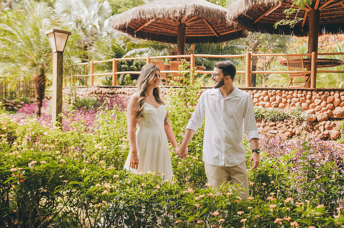 Noivos no Eden Garden em Maringá