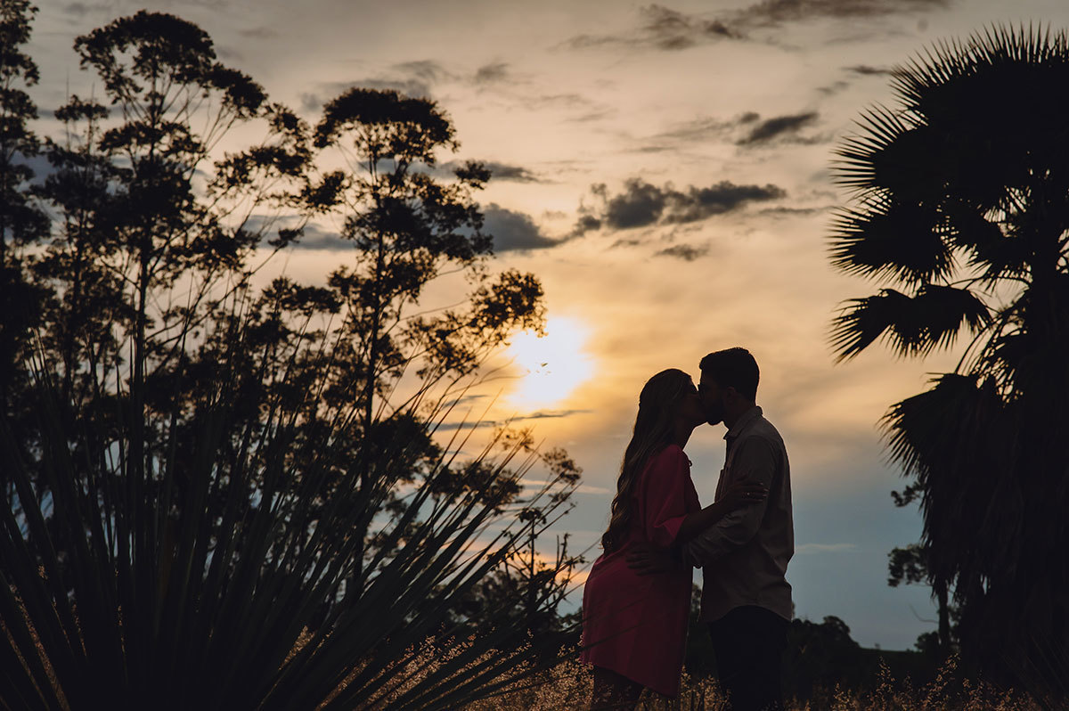 Por-do-sol no ensaio pré-wedding