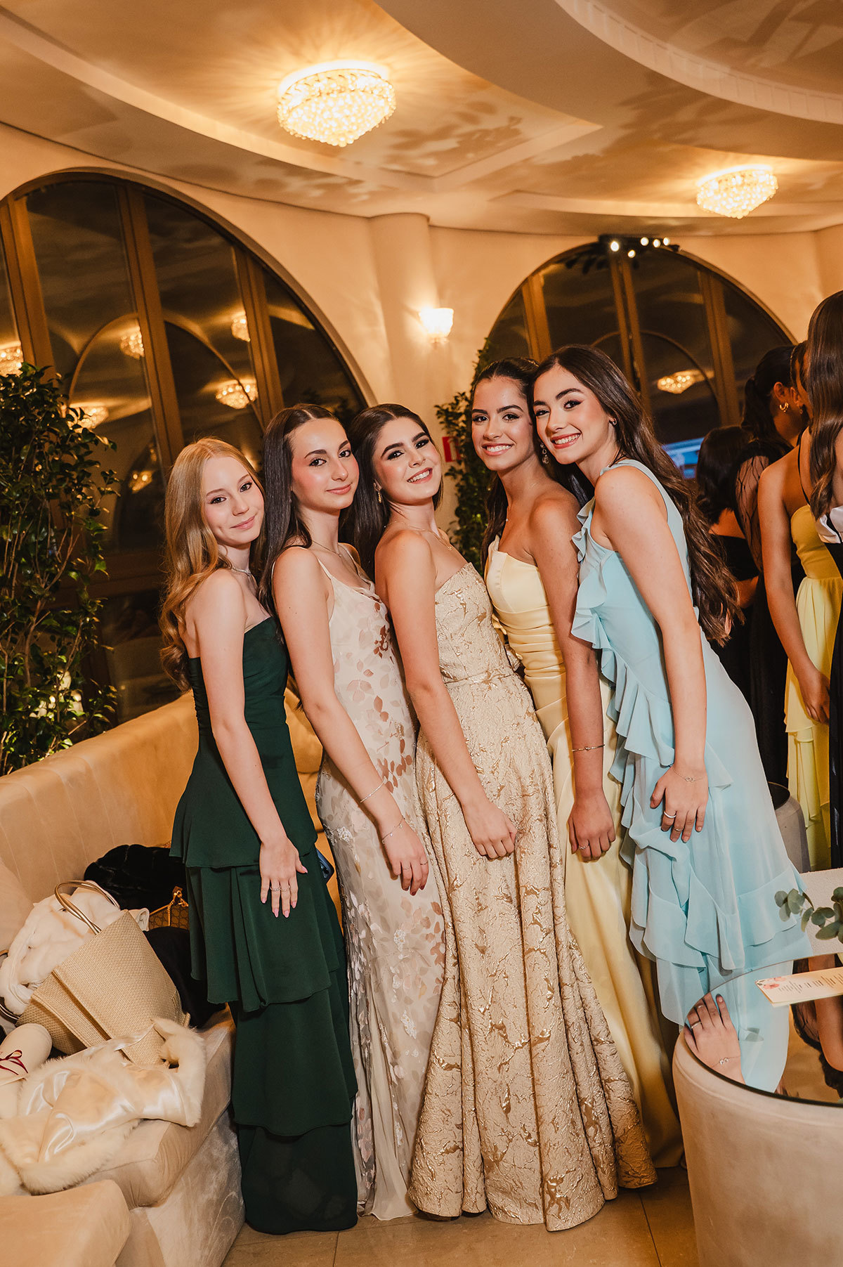 Foto da debutante com as amigas