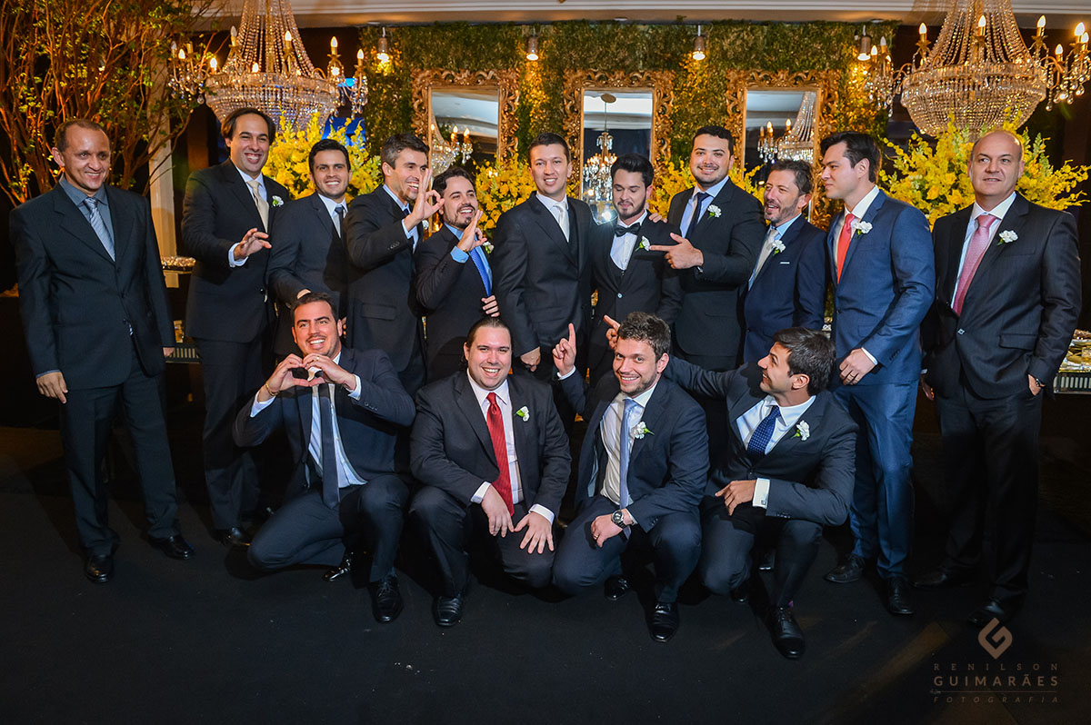 O noivo com os padrinhos
