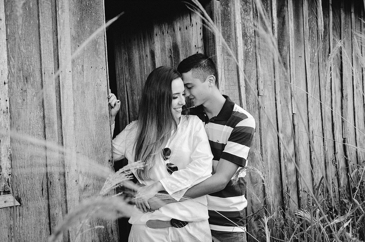 pré-wedding na casa de madeira