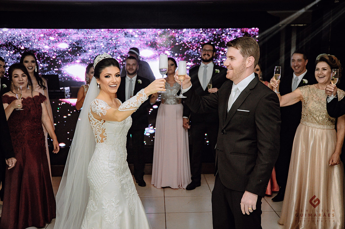 O brinde dos noivos