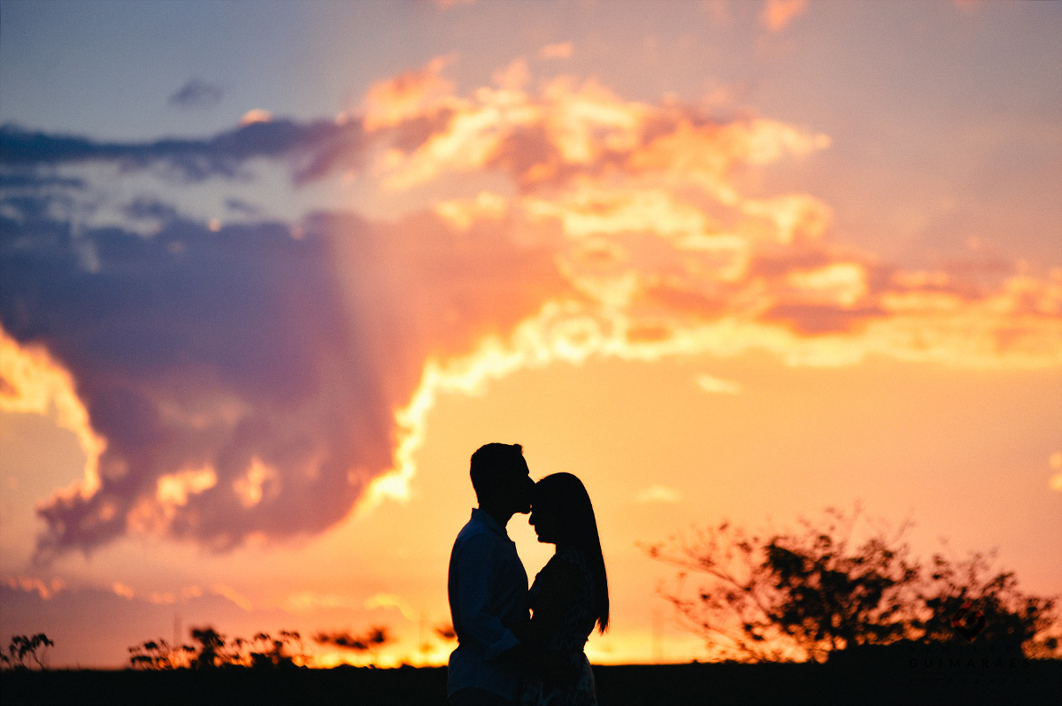 Ensaio pré-wedding com por-do-sol
