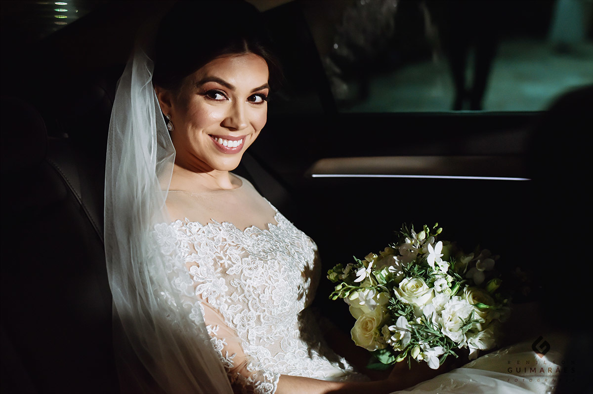 a noiva no carro